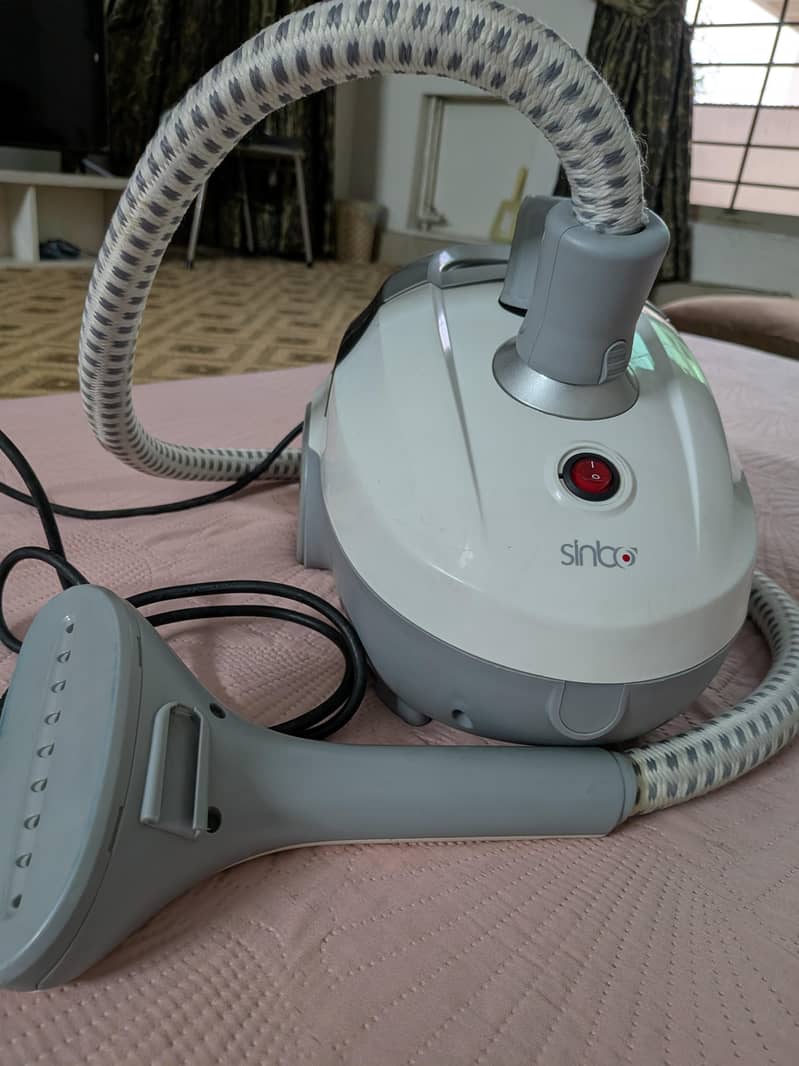 clothes steamer 1