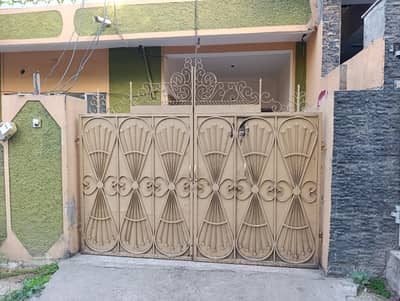Neat and clean single story home ready to move  I/10-4