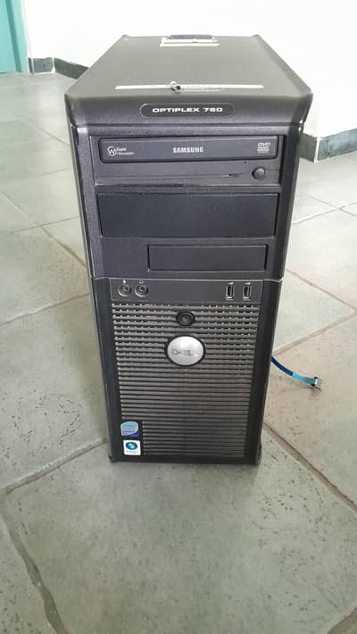 2 Casings with Motherboard/processor+RTX 2 Card