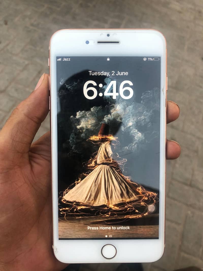 Apple iPhone 8 Plus 1