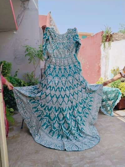 bridal dress for sale  and plz if any one interested then contact plz