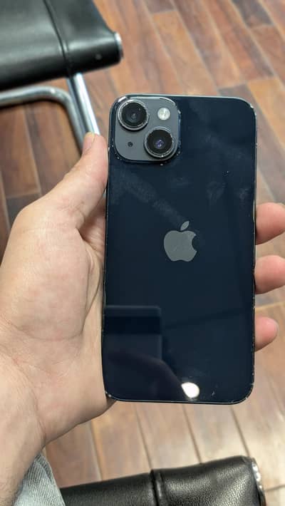 Apple iPhone 14 (b)