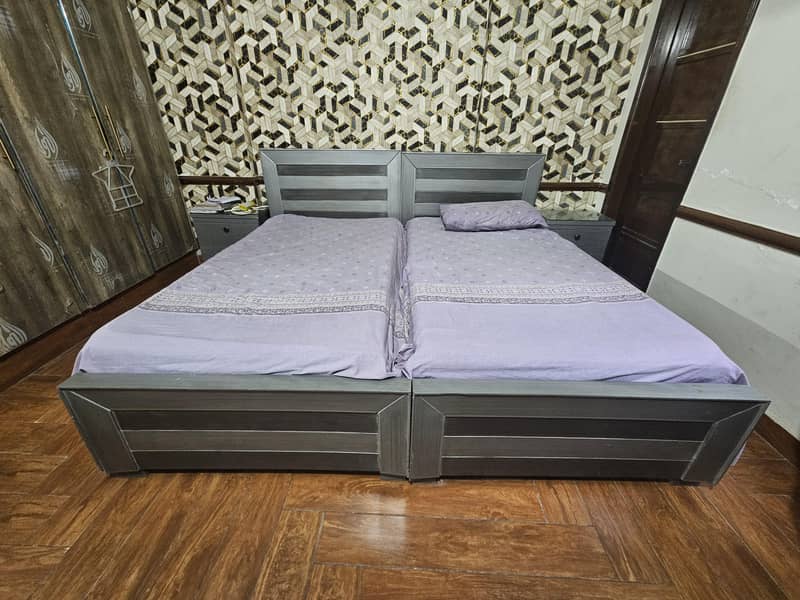 two single beds 0