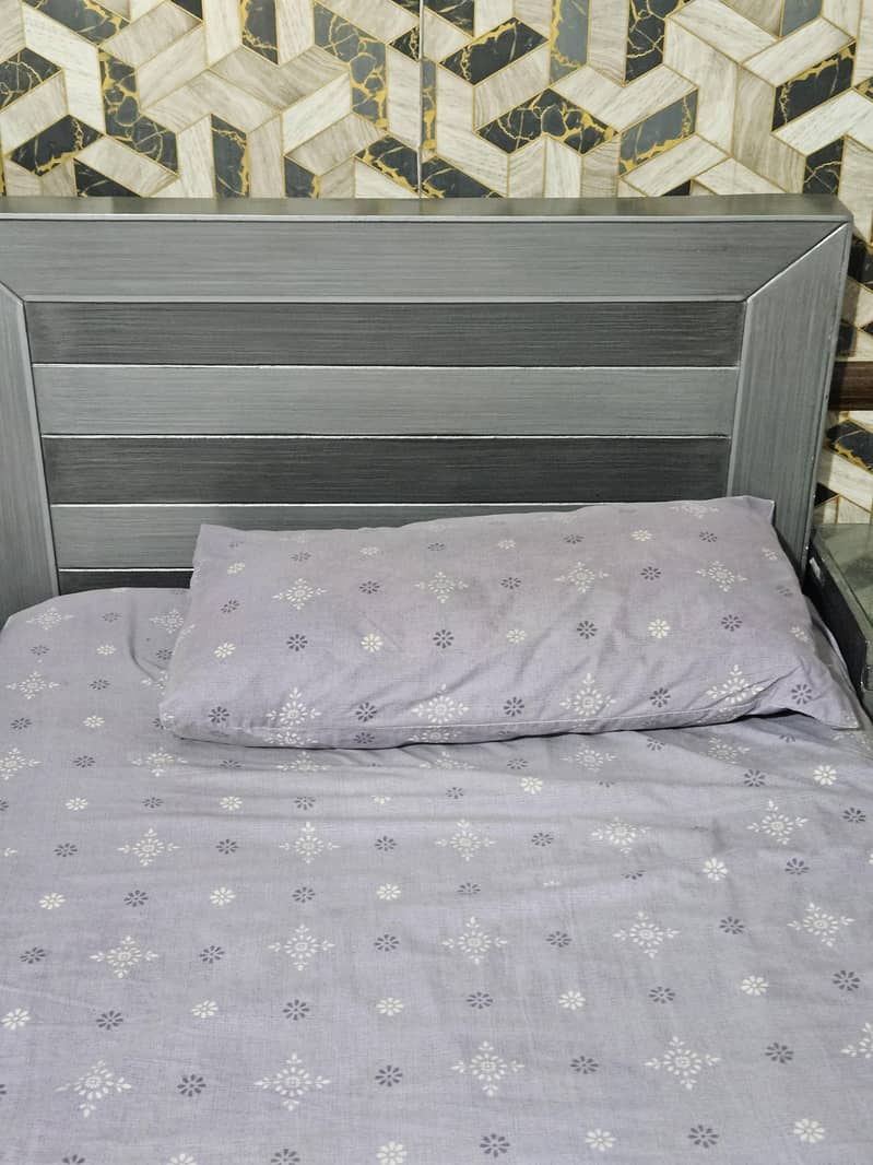 two single beds 4