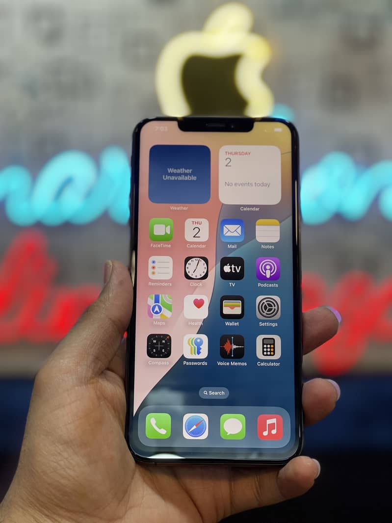 iPhone XS Max 2