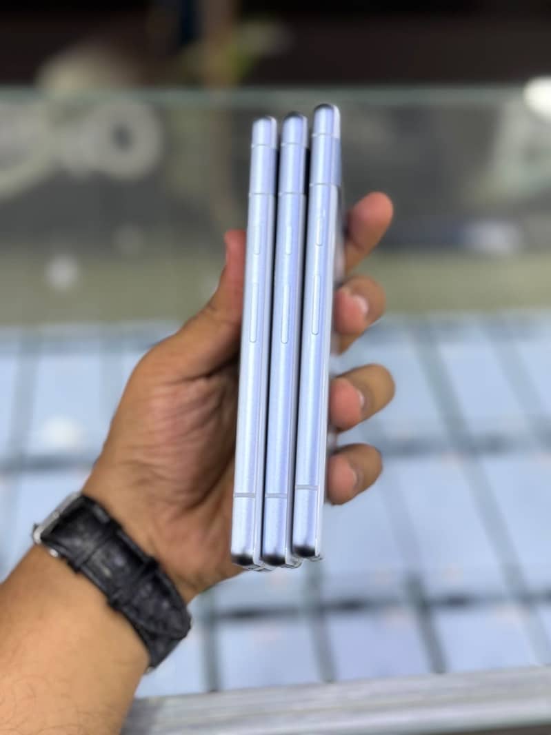 Google Pixel 7a 2