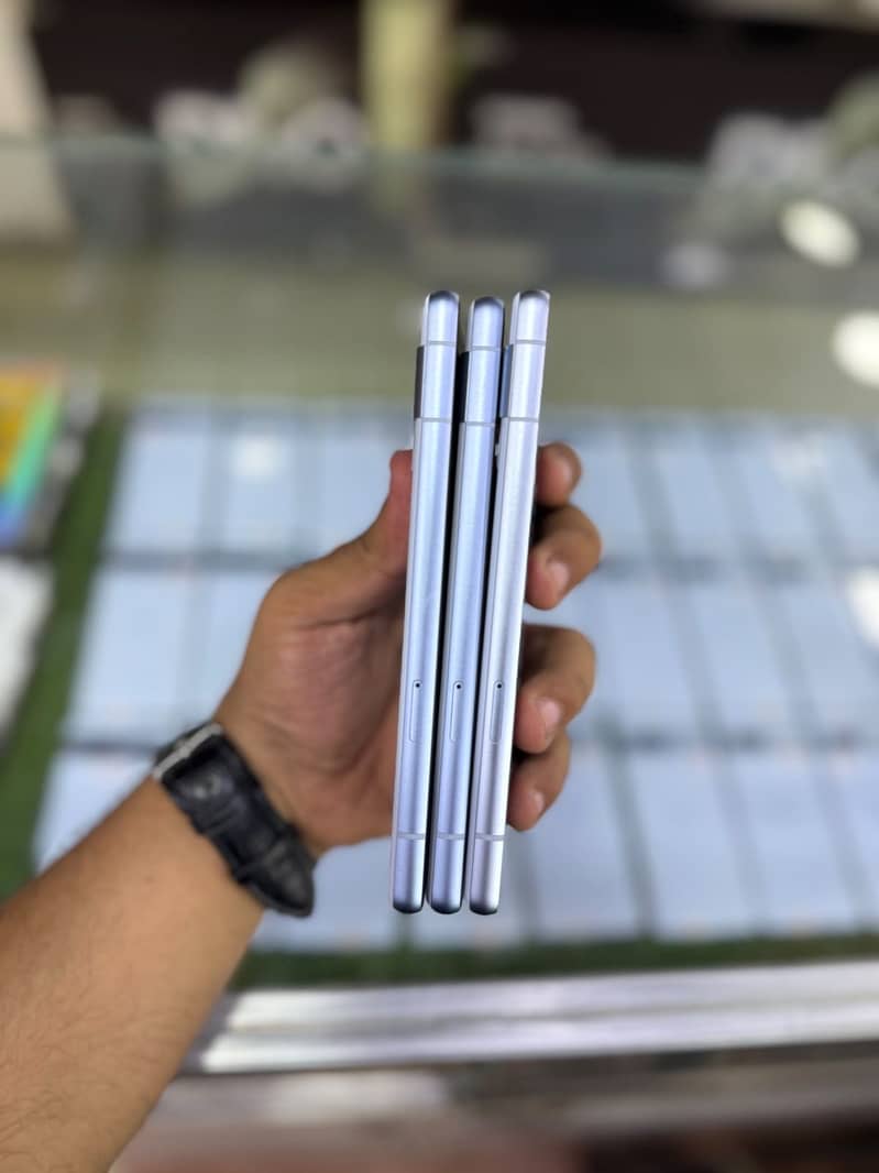 Google Pixel 7a 3
