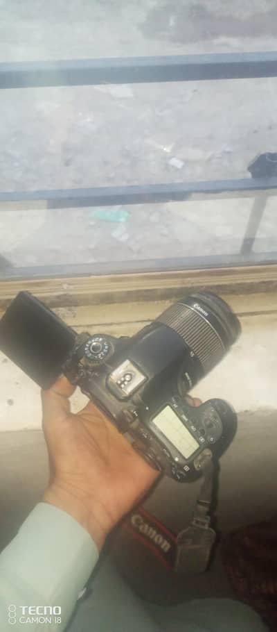 canon EOS 60 D camera without memory card