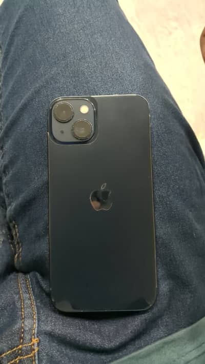 Apple iPhone 13