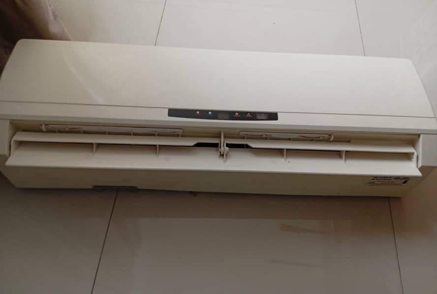 Gree 1 Ton Split AC 0