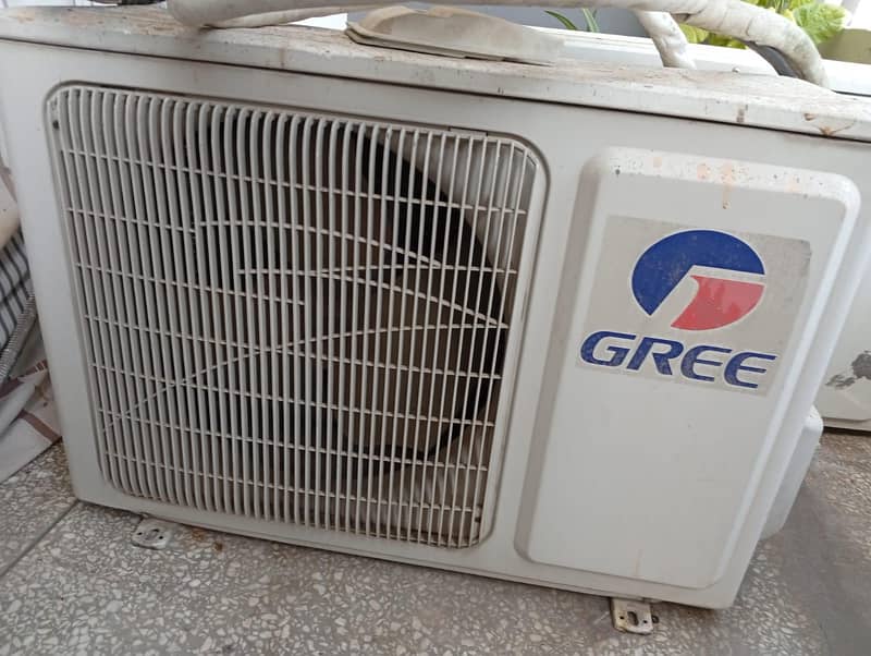 Gree 1 Ton Split AC 2