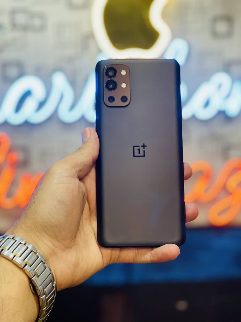 One Plus 9R 2