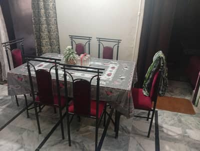 irion Dining Tabel
