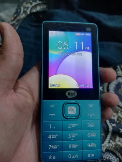 Itel Neo X30 Plus 4g , 10 /9 condition with box