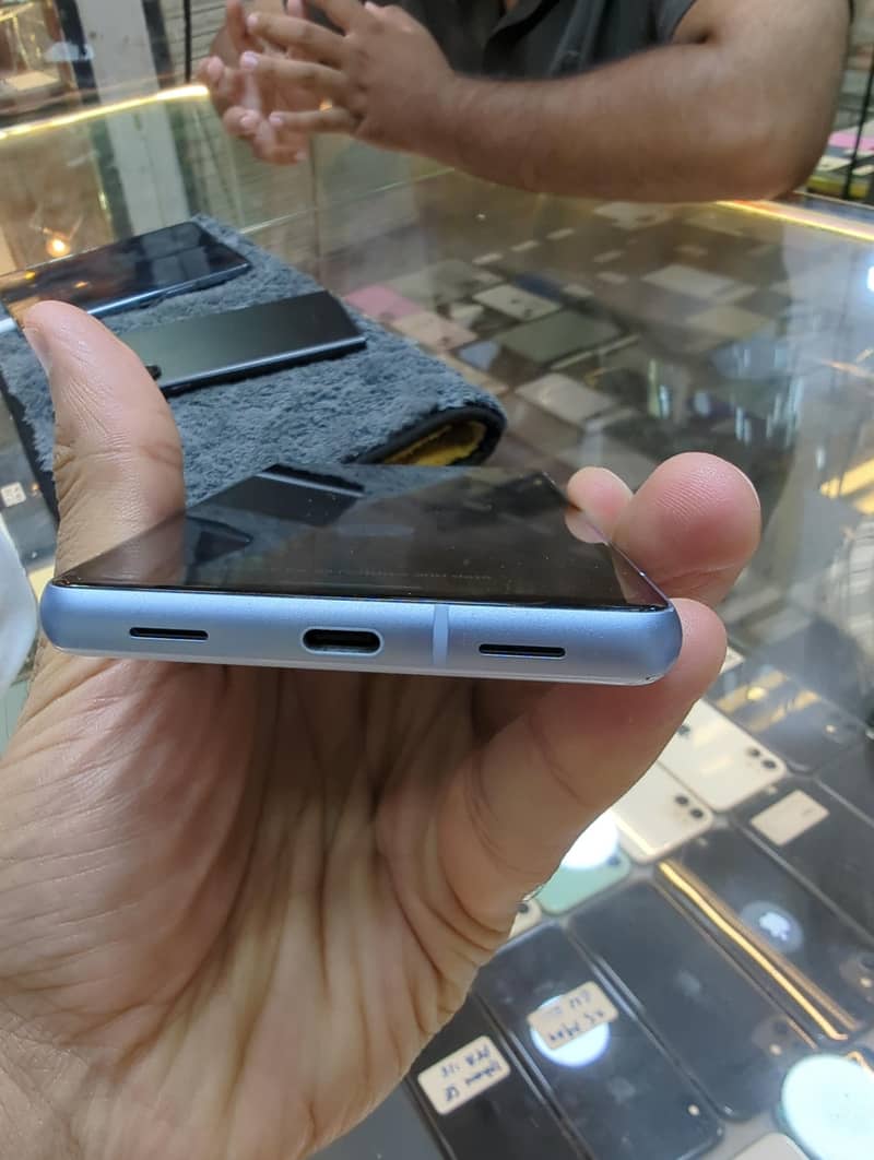 Google Pixel 7a 1