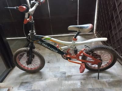 Full metal Lexus bike with new brakes and stand 5500rs