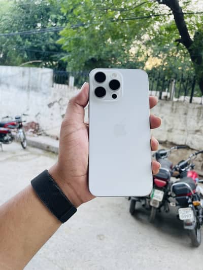 Apple iPhone 15 Pro Max
