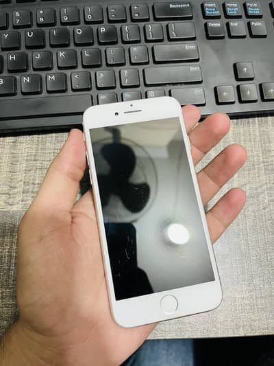 Iphone 7 official PTA Approved 32 GB