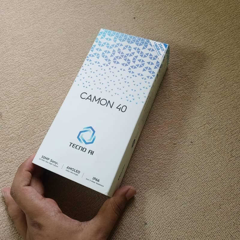 Tecno CAMON 40 9