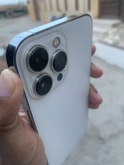 Apple iPhone 13 Pro Max urgent sale