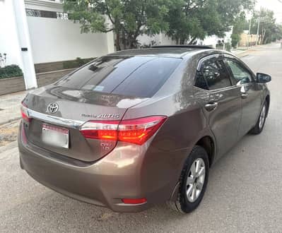 Toyota Corolla Altis Grande 2016 Sunroof 1.8L CVTi Automatic