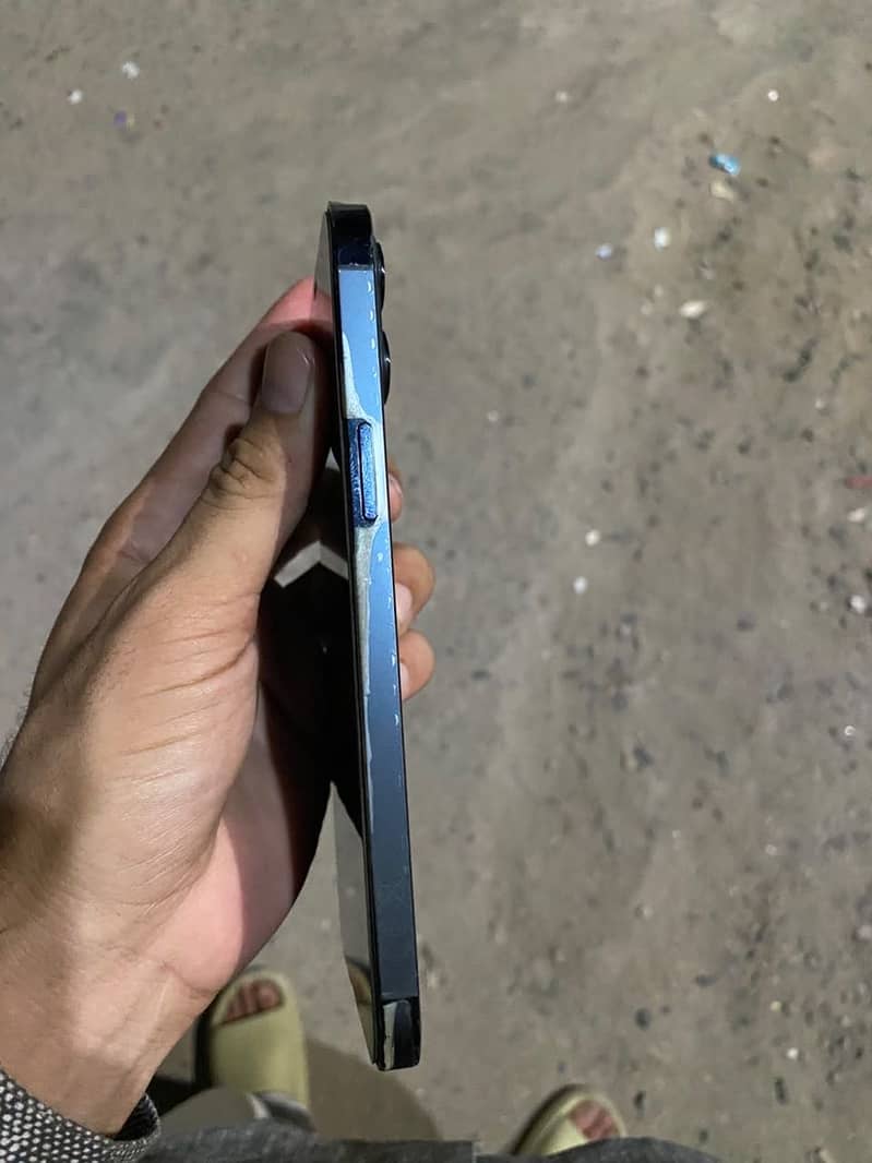 iPhone 12 Pro Max 6