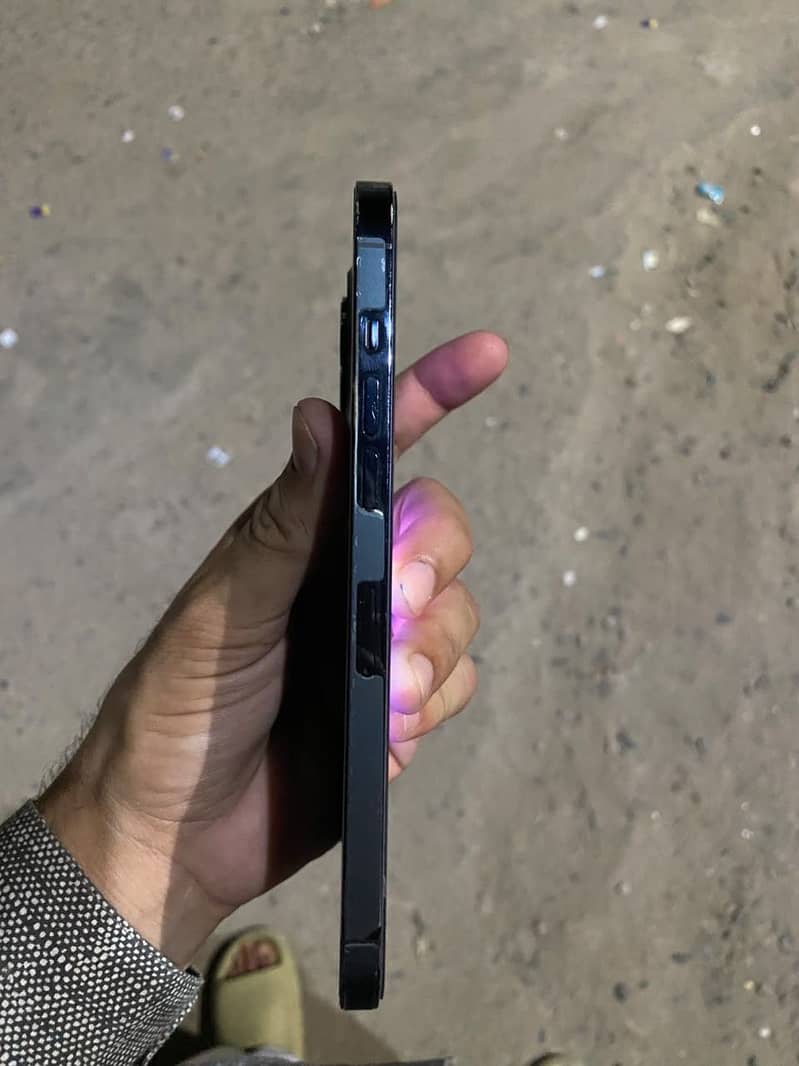 iPhone 12 Pro Max 7