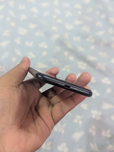 Apple iPhone SE