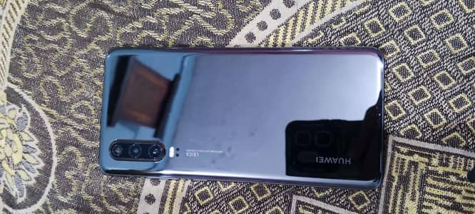 Huawei P30