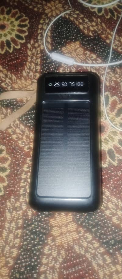 30,000mah wiwo bird(WB) power bank ( solar )  with 4 attach cable