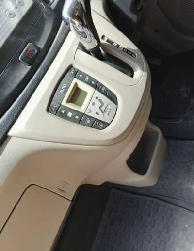 Daihatsu Mira 2014