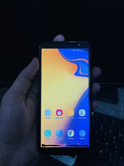 Samsung Mobile J4 Core