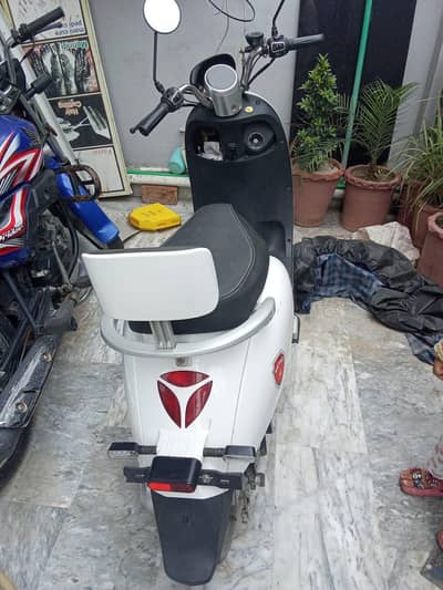 Metro M6 For Sale