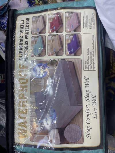 Quilted waterproof mattress cover
