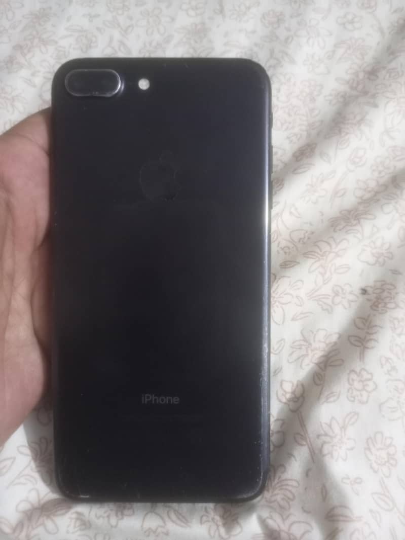 Apple iPhone 7 Plus 2