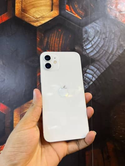 Apple iPhone 12