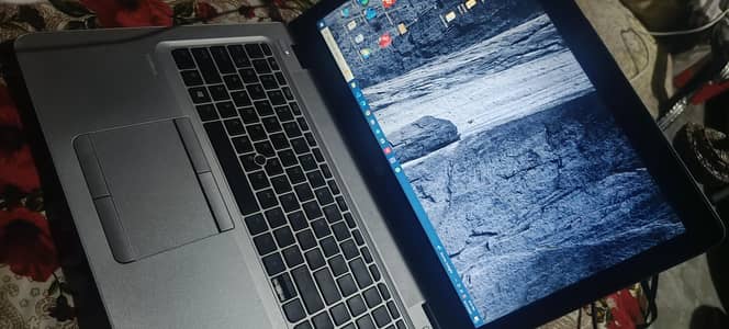 HP Elitebook Core i7 6th Generation 16/256