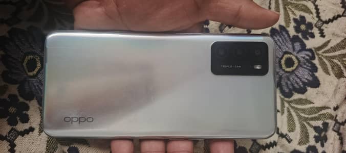 OPPO A16