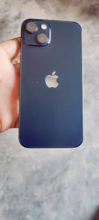 Apple iPhone 13