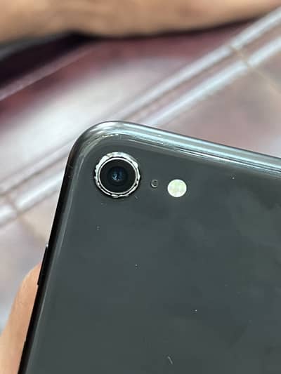 Apple iPhone SE