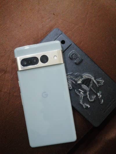 GOOGLE PIXEL 7 PRO ( EXCHANGE POSSIBLE)
