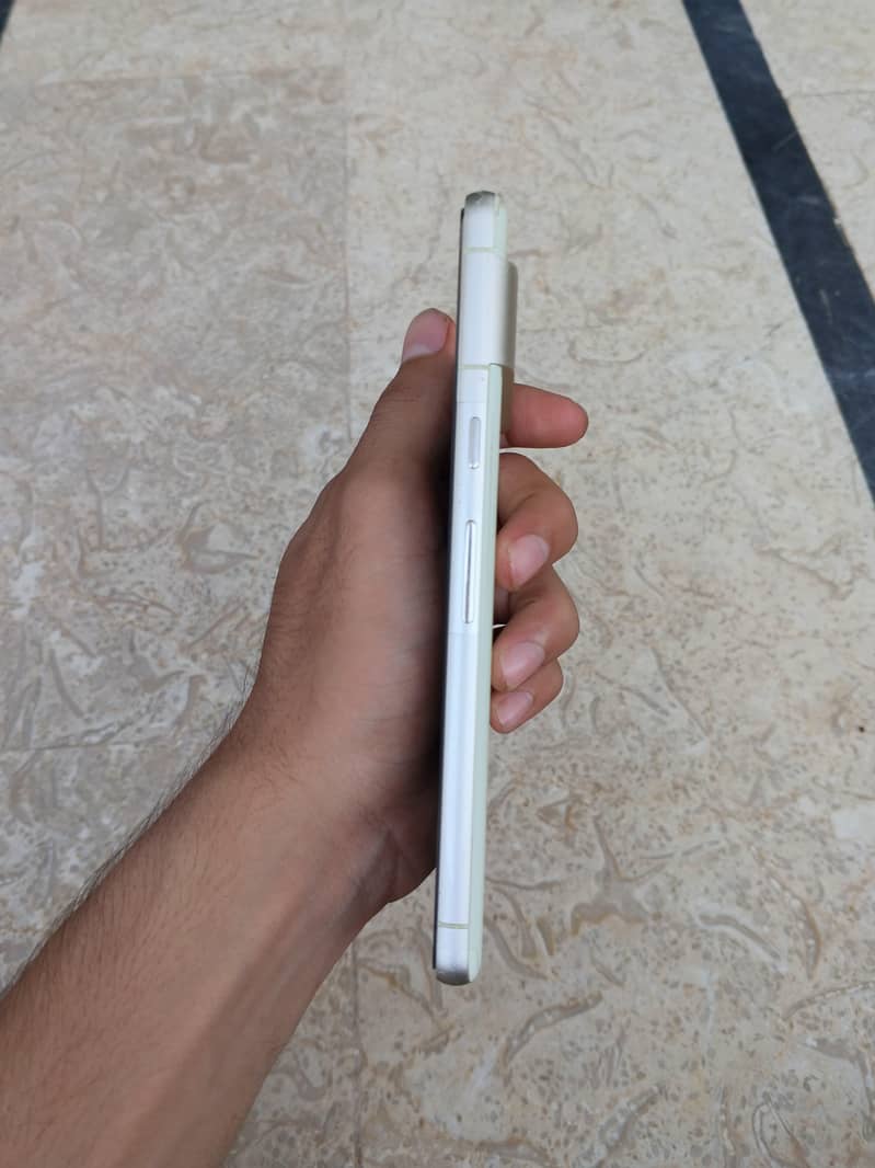 Google Pixel 7 3