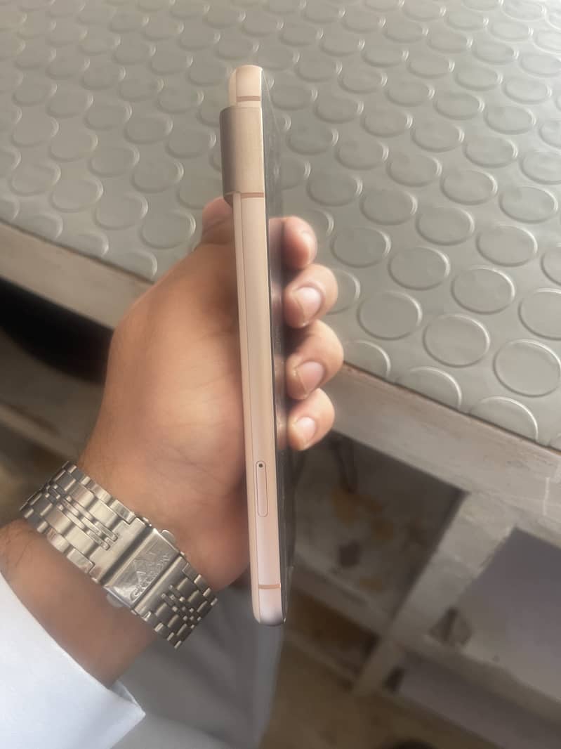 Google Pixel 8 1