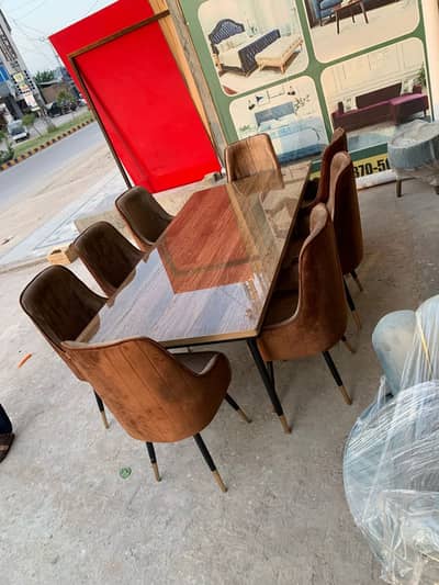 8 seater dinning table/uv top table/luxury chairs/luxury dinning table