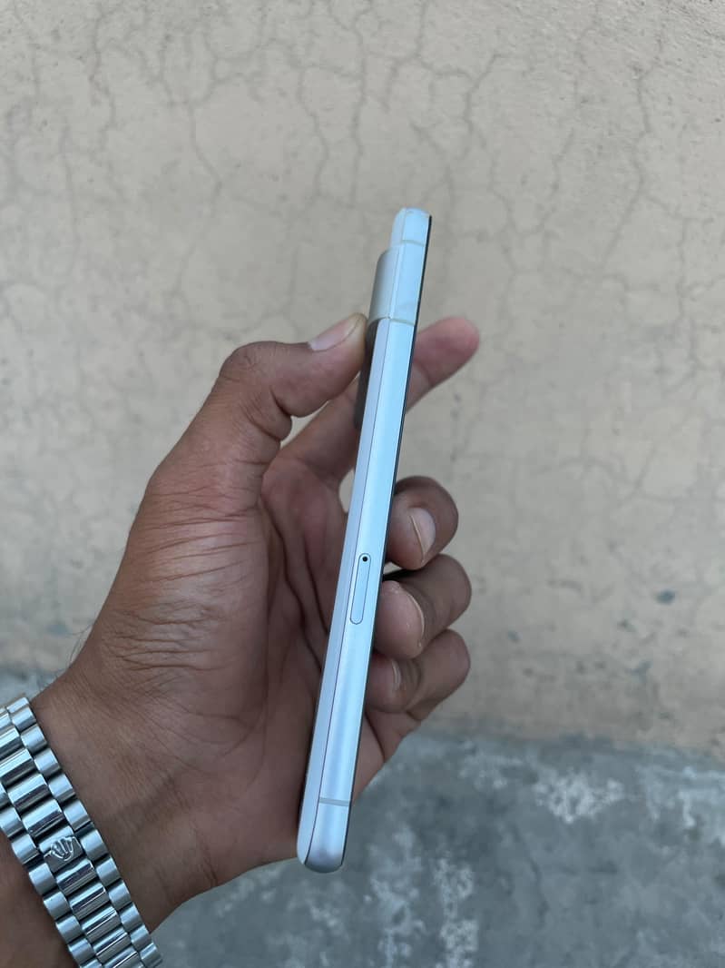 Google Pixel 7 3