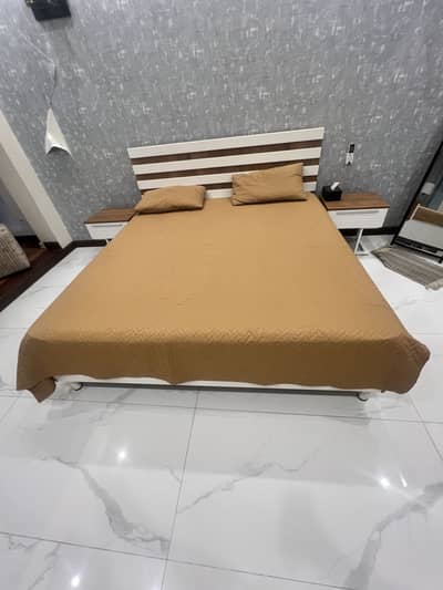 INTERWOOD BED SET