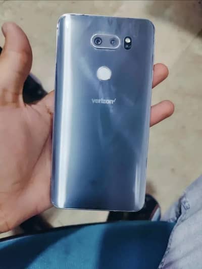 Lv v30 plus