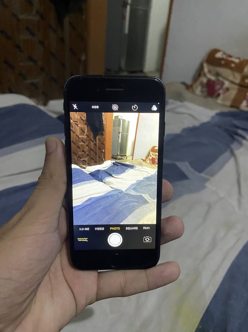 Apple iPhone 7 1