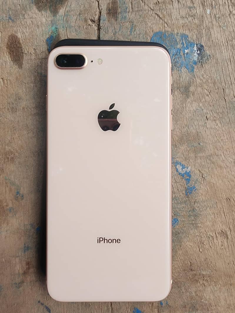 Apple iPhone 8 Plus 0