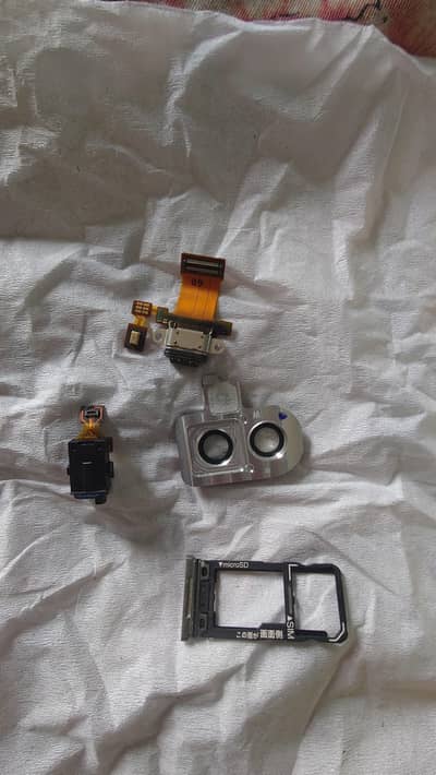 Sharp Aquos R3 Parts Available On Best Price